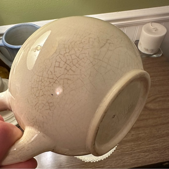 Vintage Transferware Rose Floral Design Red and Cream Teapot - Picture 8 of 12